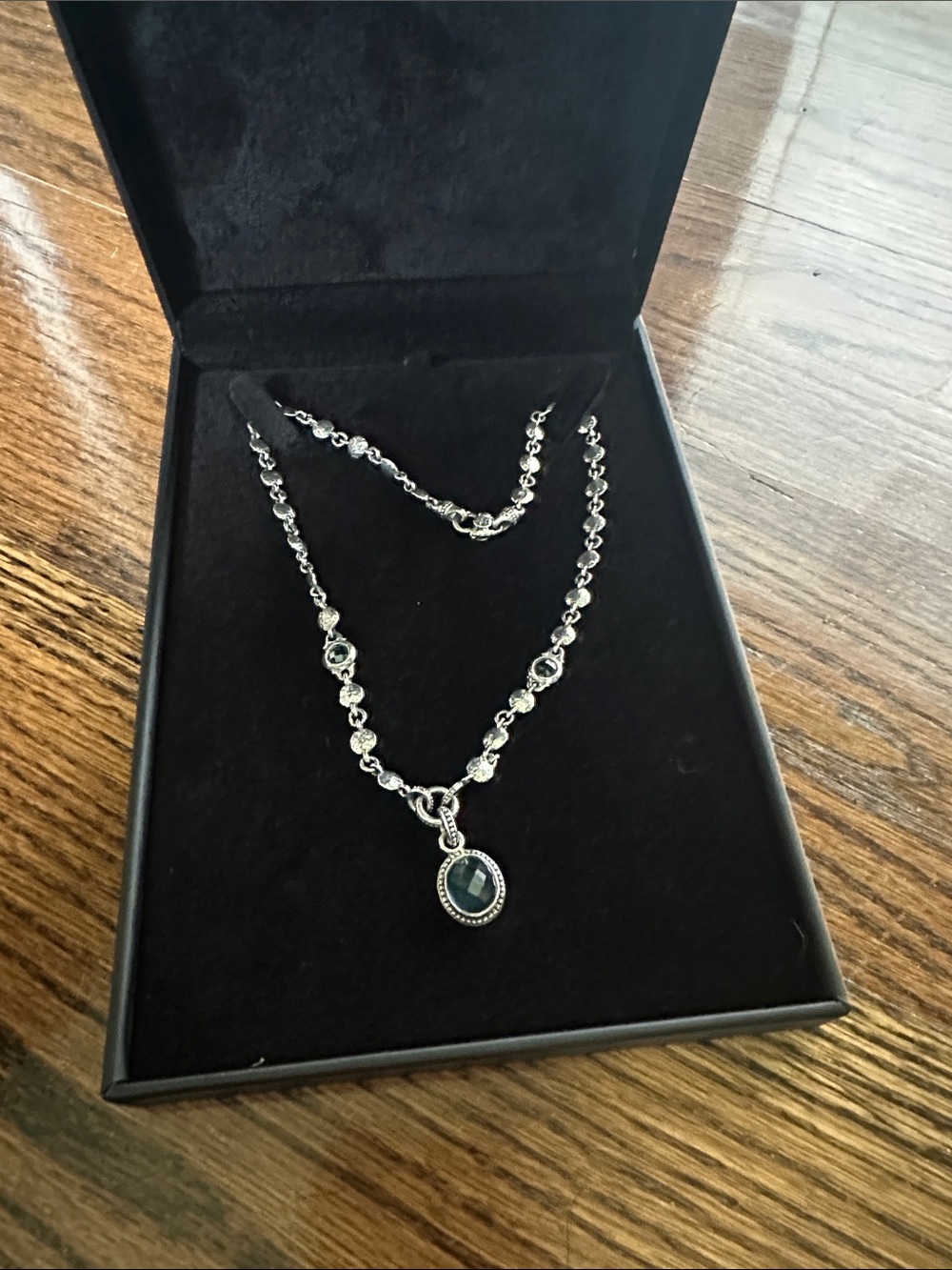 SCOTT KAY Sterling Silver Nlue Topax Drop necklace